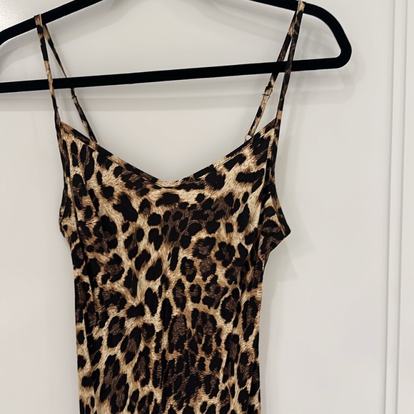 Nation Ltd Sofia leopard print slip dress with frayed hem. Size X small. - Picture 2 of 5